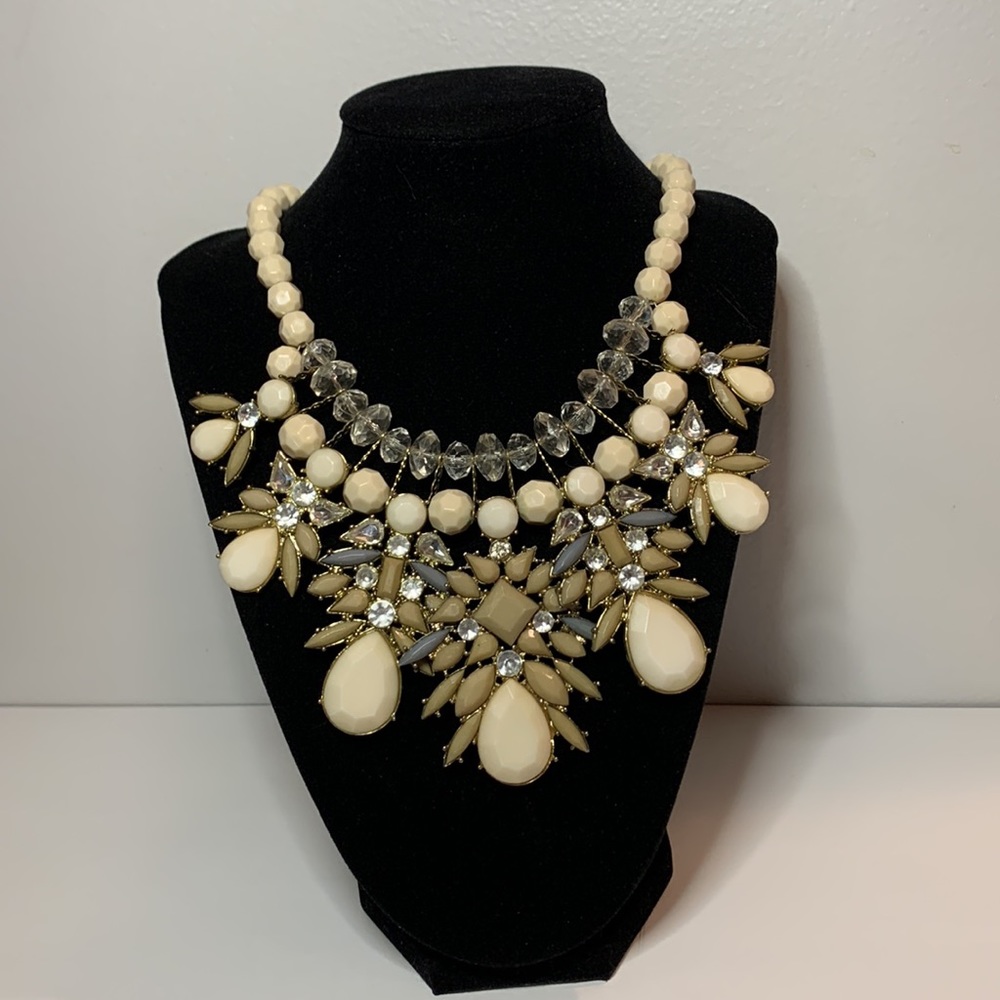 Tan Necklace - Picture 2 of 5